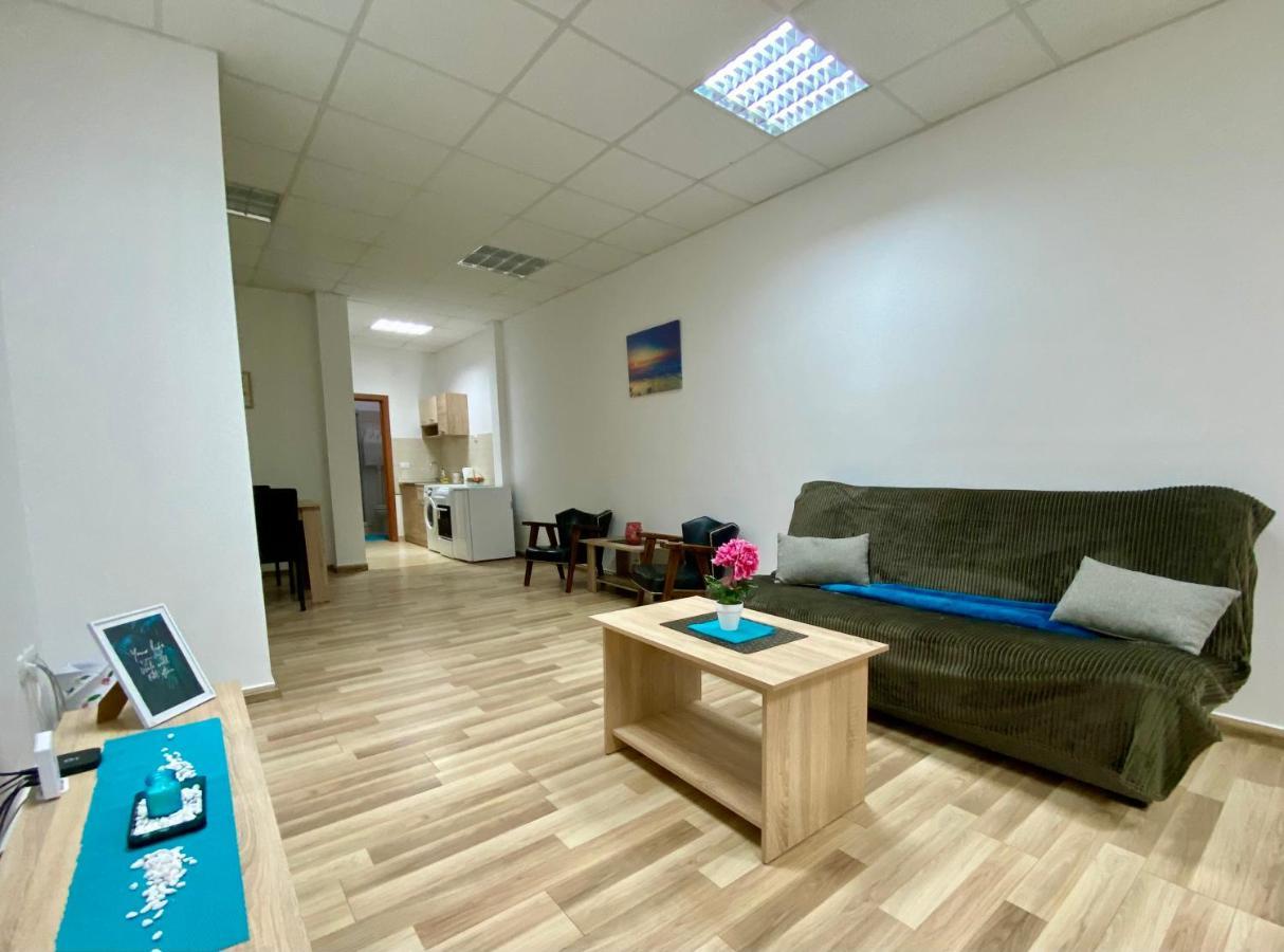 Bellavista Apartmani Стара-Пазова Экстерьер фото